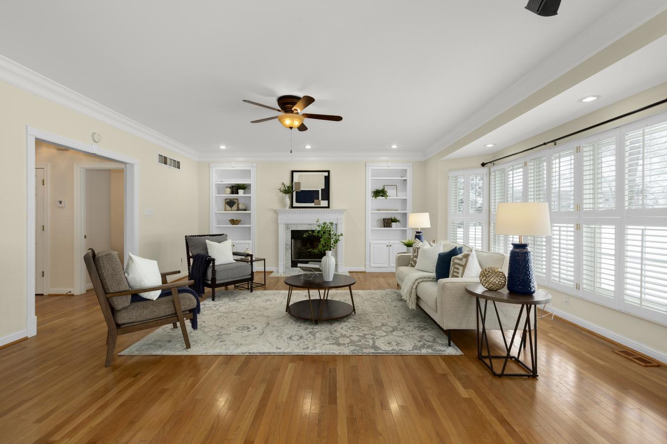 821 North Spoede Road, Creve Coeur, Missouri, 63141, United States, 5 Bedrooms Bedrooms, ,4 BathroomsBathrooms,Residential,For Sale,821 North Spoede Road,1687838