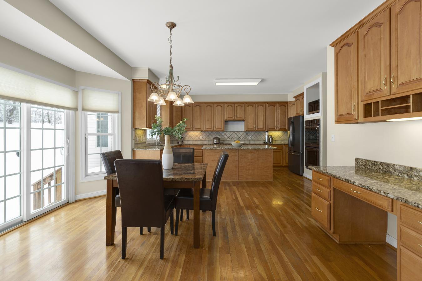 821 North Spoede Road, Creve Coeur, Missouri, 63141, United States, 5 Bedrooms Bedrooms, ,4 BathroomsBathrooms,Residential,For Sale,821 North Spoede Road,1687838