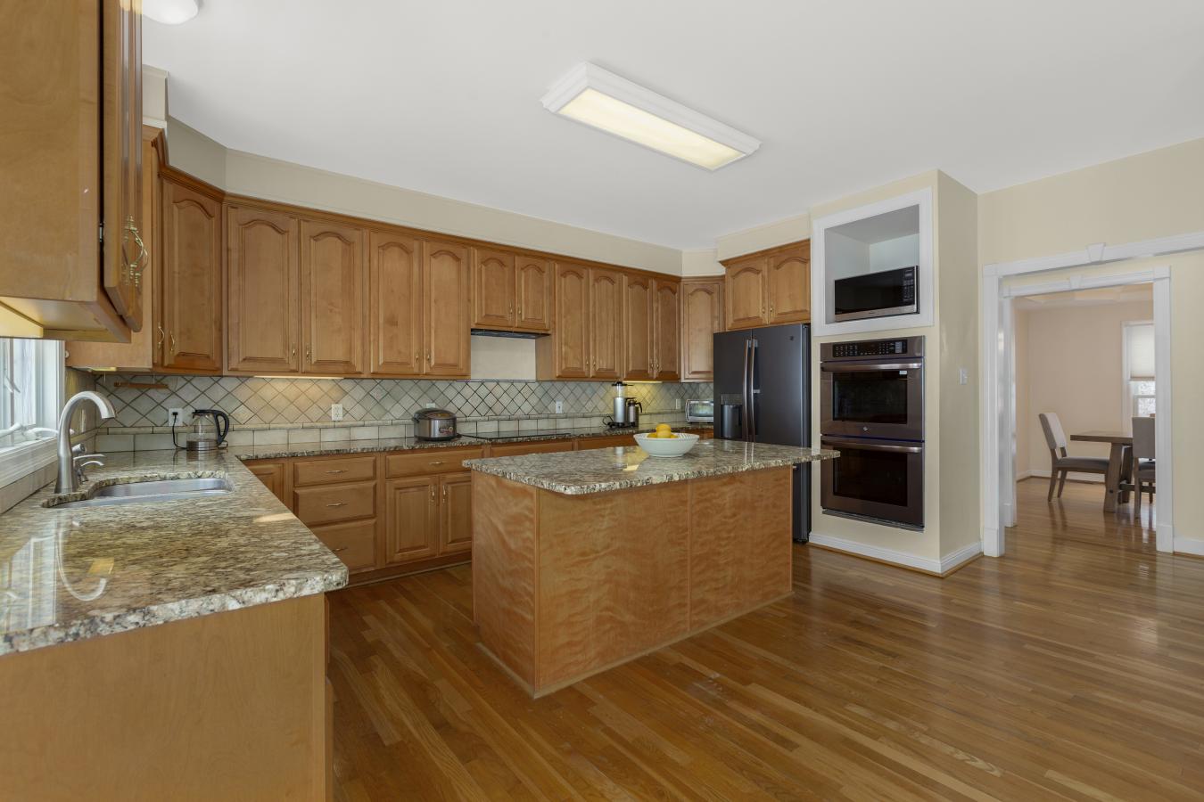 821 North Spoede Road, Creve Coeur, Missouri, 63141, United States, 5 Bedrooms Bedrooms, ,4 BathroomsBathrooms,Residential,For Sale,821 North Spoede Road,1687838