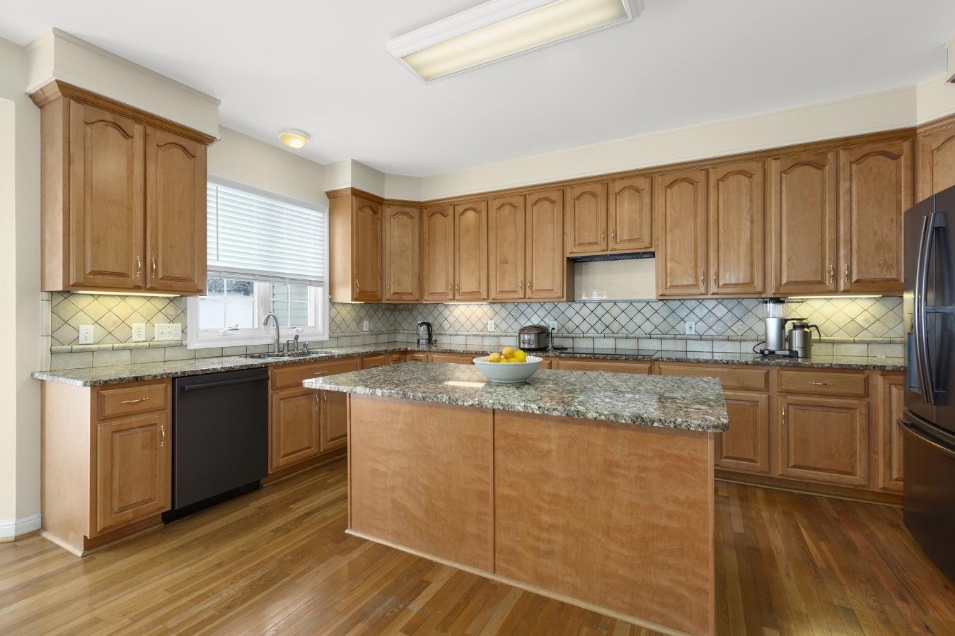 821 North Spoede Road, Creve Coeur, Missouri, 63141, United States, 5 Bedrooms Bedrooms, ,4 BathroomsBathrooms,Residential,For Sale,821 North Spoede Road,1687838