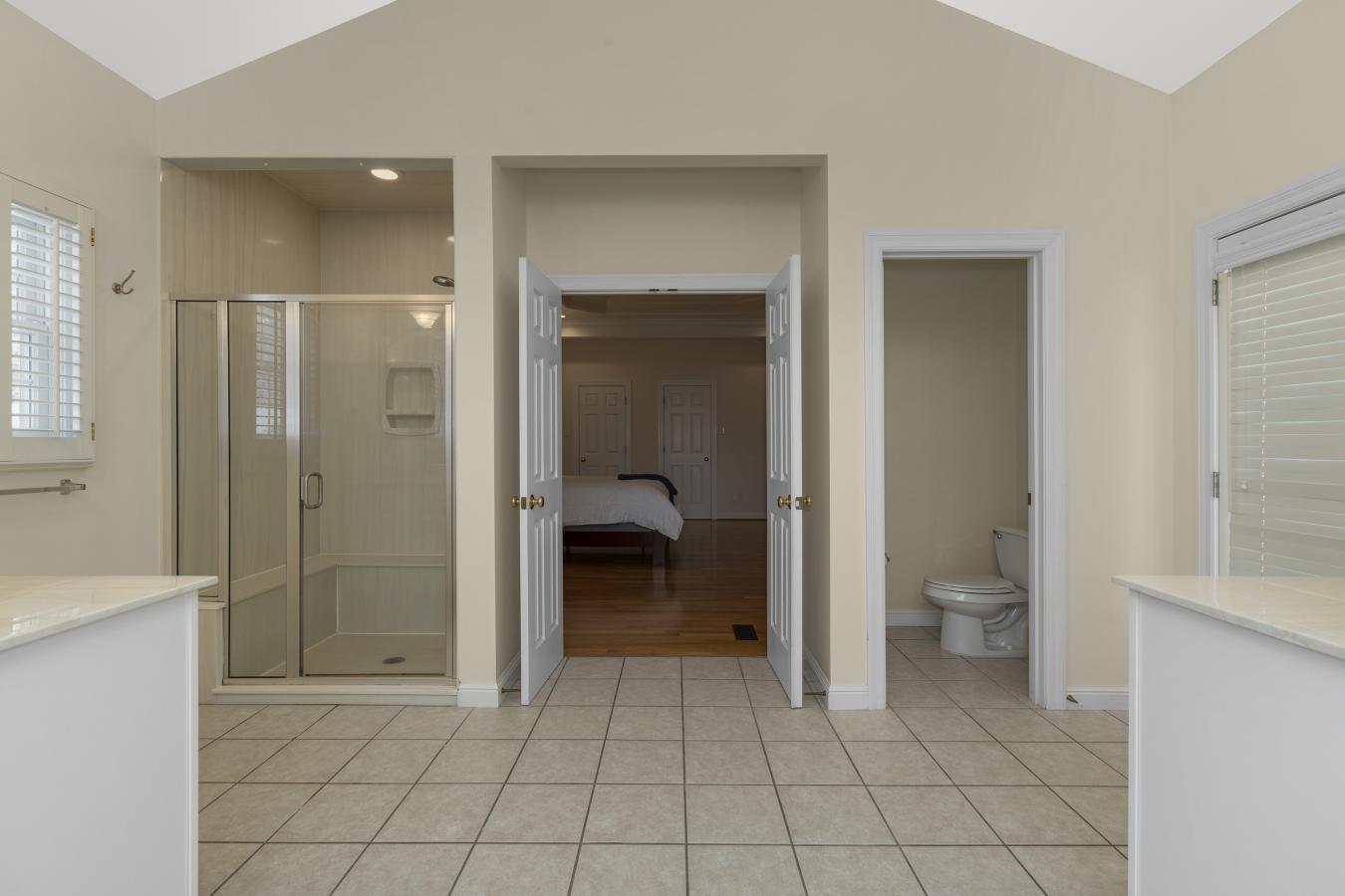 821 North Spoede Road, Creve Coeur, Missouri, 63141, United States, 5 Bedrooms Bedrooms, ,4 BathroomsBathrooms,Residential,For Sale,821 North Spoede Road,1687838