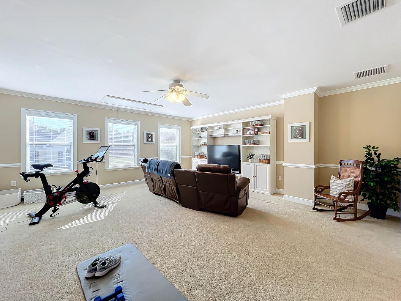 182 KENTUCKY BLUE CIRCLE, APOPKA, FL, 32712, United States, 5 Bedrooms Bedrooms, ,4 BathroomsBathrooms,Residential,For Sale,182 KENTUCKY BLUE CIRCLE,1687829