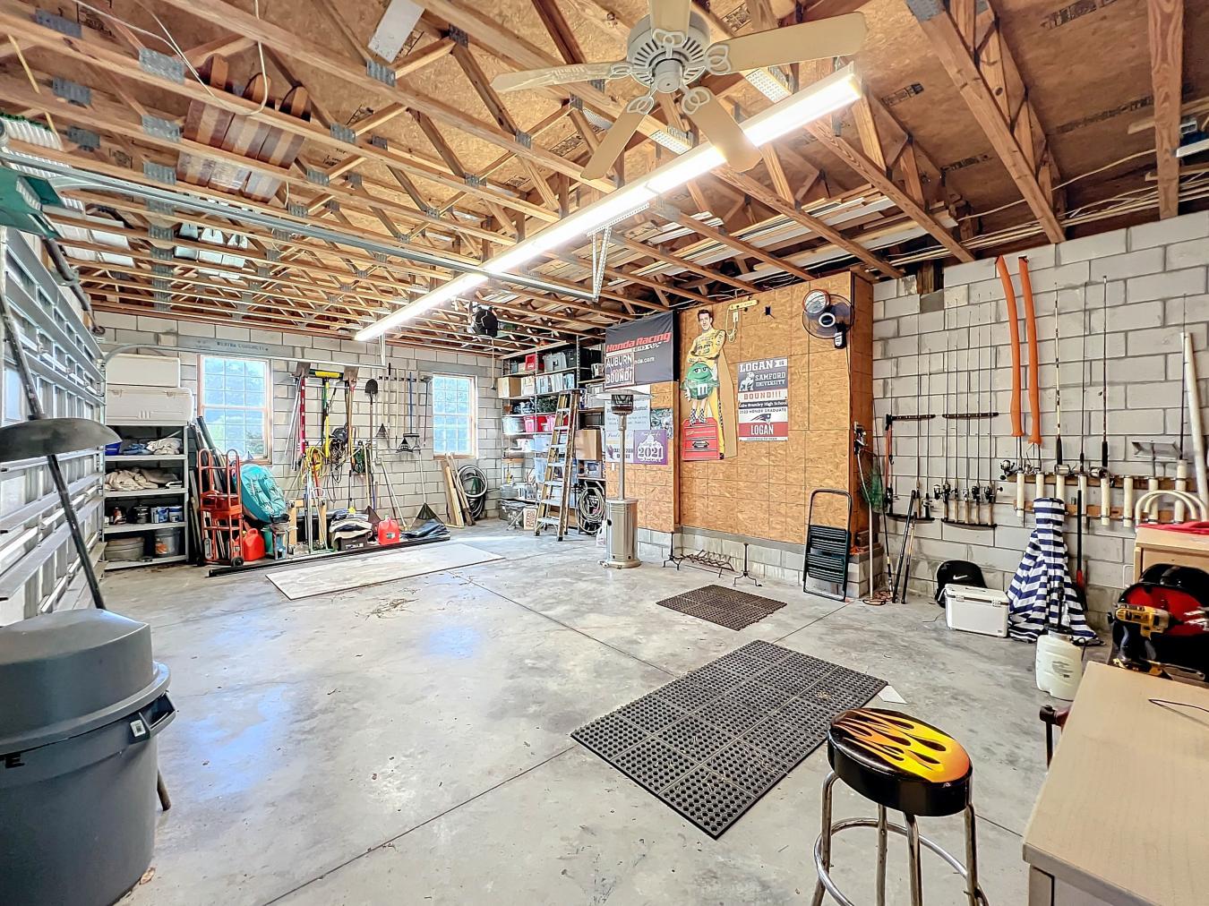 182 KENTUCKY BLUE CIRCLE, APOPKA, FL, 32712, United States, 5 Bedrooms Bedrooms, ,4 BathroomsBathrooms,Residential,For Sale,182 KENTUCKY BLUE CIRCLE,1687829