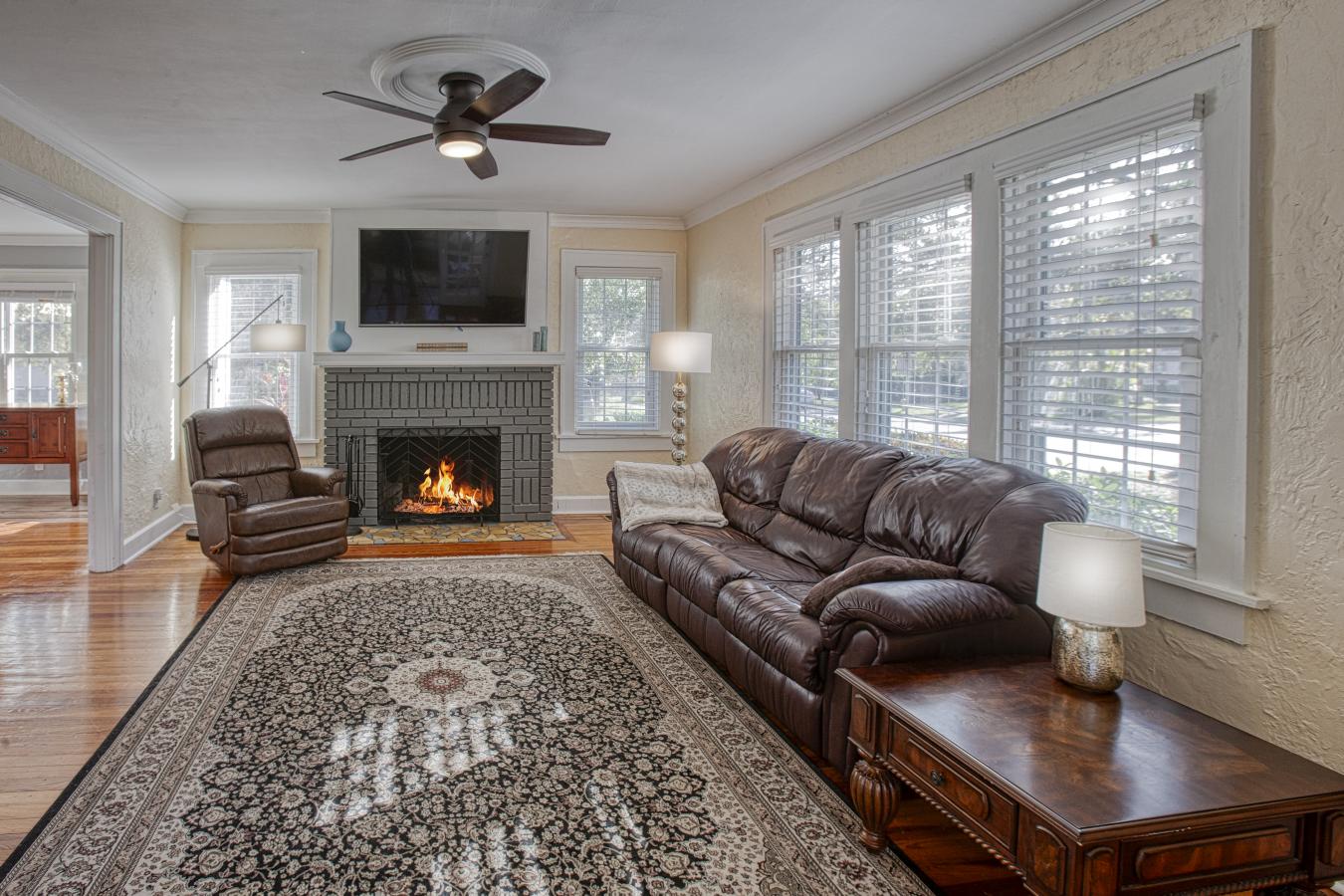 165 21st Ave NE, St Petersburg, FL, 33704, United States, 3 Bedrooms Bedrooms, ,2 BathroomsBathrooms,Residential,For Sale,165 21st Ave NE,1687817