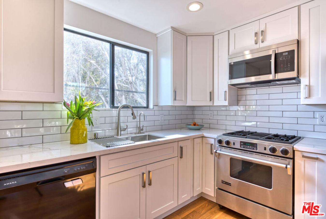 1113 Electric Avenue 6, Venice, CA, 90291, United States, 1 Bedroom Bedrooms, ,1 BathroomBathrooms,Residential,For Sale,1113 Electric Avenue 6,1687800