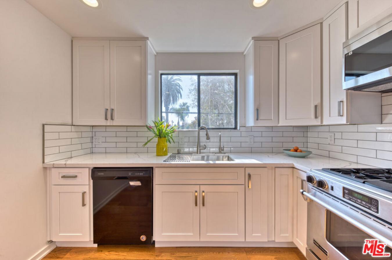 1113 Electric Avenue 6, Venice, CA, 90291, United States, 1 Bedroom Bedrooms, ,1 BathroomBathrooms,Residential,For Sale,1113 Electric Avenue 6,1687800