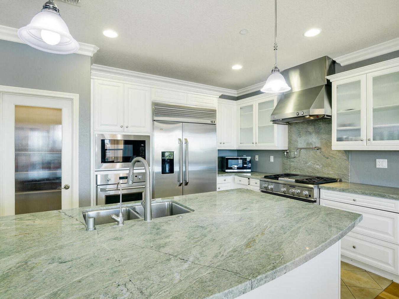 2509 Honeybell Lane, Escondido, California, 92027, United States, 5 Bedrooms Bedrooms, ,4 BathroomsBathrooms,Residential,For Sale,2509 Honeybell Lane,1689091