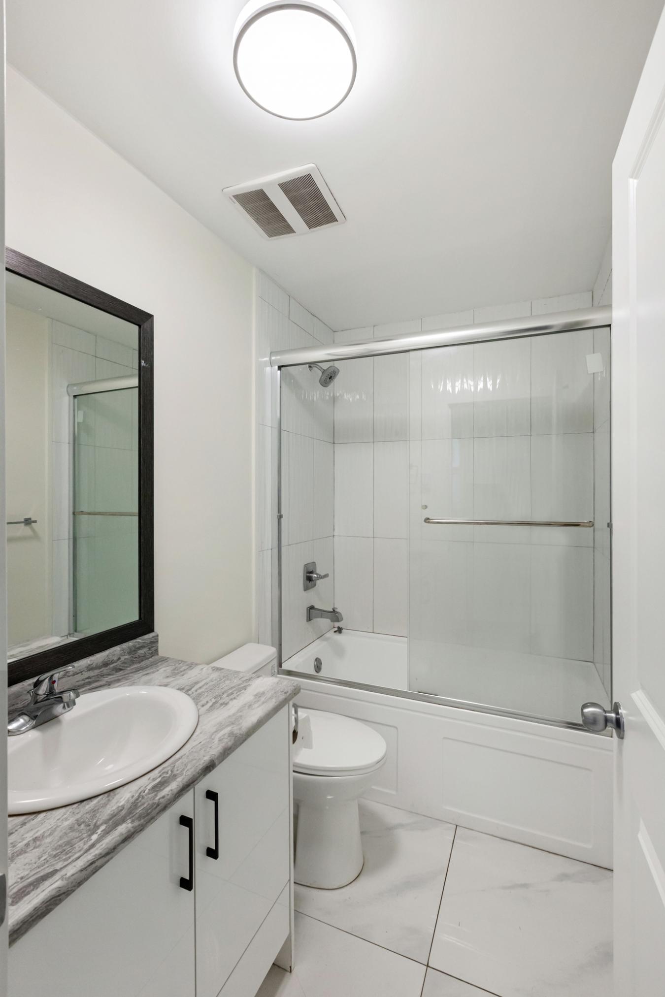 3174 Harriet Road, Victoria, BC, V9A 1T8, Canada, 6 Bedrooms Bedrooms, ,-38 BathroomBathrooms,Residential,For Sale,3174 Harriet Road,1689085