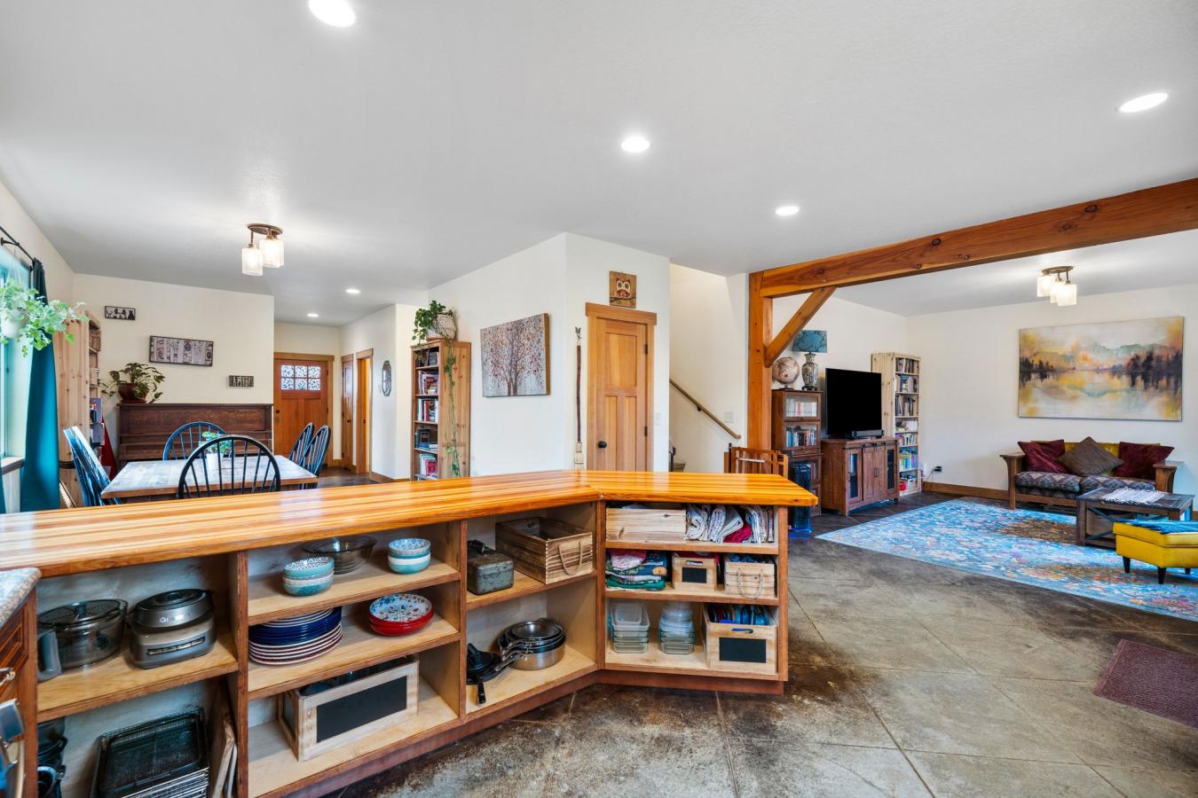 Sandpoint, Idaho, 83864, United States, 3 Bedrooms Bedrooms, ,2 BathroomsBathrooms,Residential,For Sale,1709483