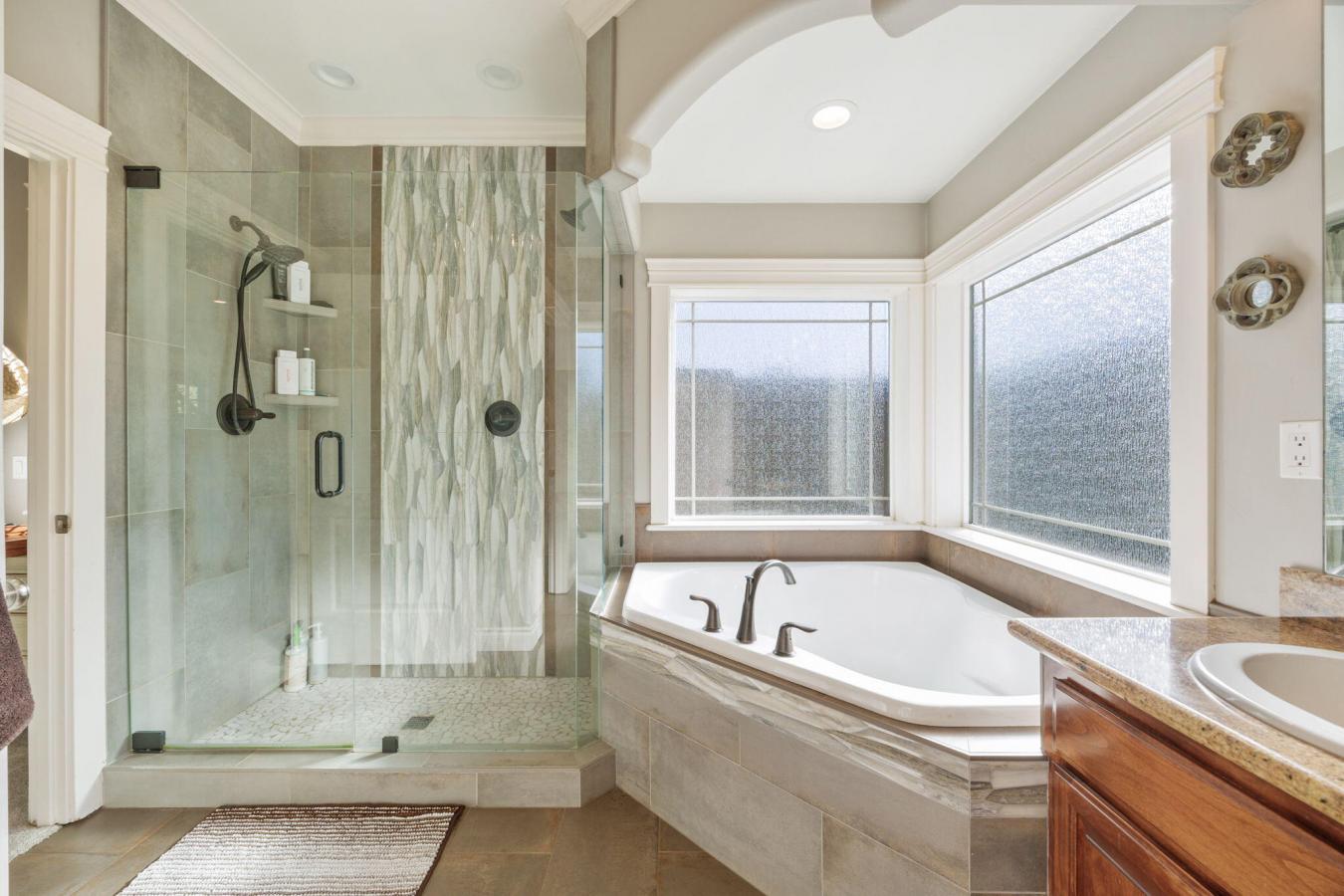 Central Point, OR, 97502, United States, 3 Bedrooms Bedrooms, ,2 BathroomsBathrooms,Residential,For Sale,1692292