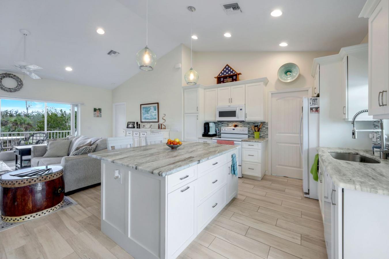 Sanibel, FL, 33957, United States, 3 Bedrooms Bedrooms, ,2 BathroomsBathrooms,Residential,For Sale,1697562
