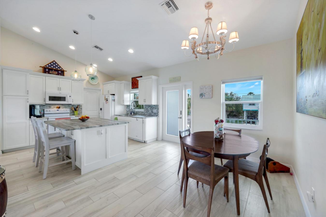 Sanibel, FL, 33957, United States, 3 Bedrooms Bedrooms, ,2 BathroomsBathrooms,Residential,For Sale,1697562