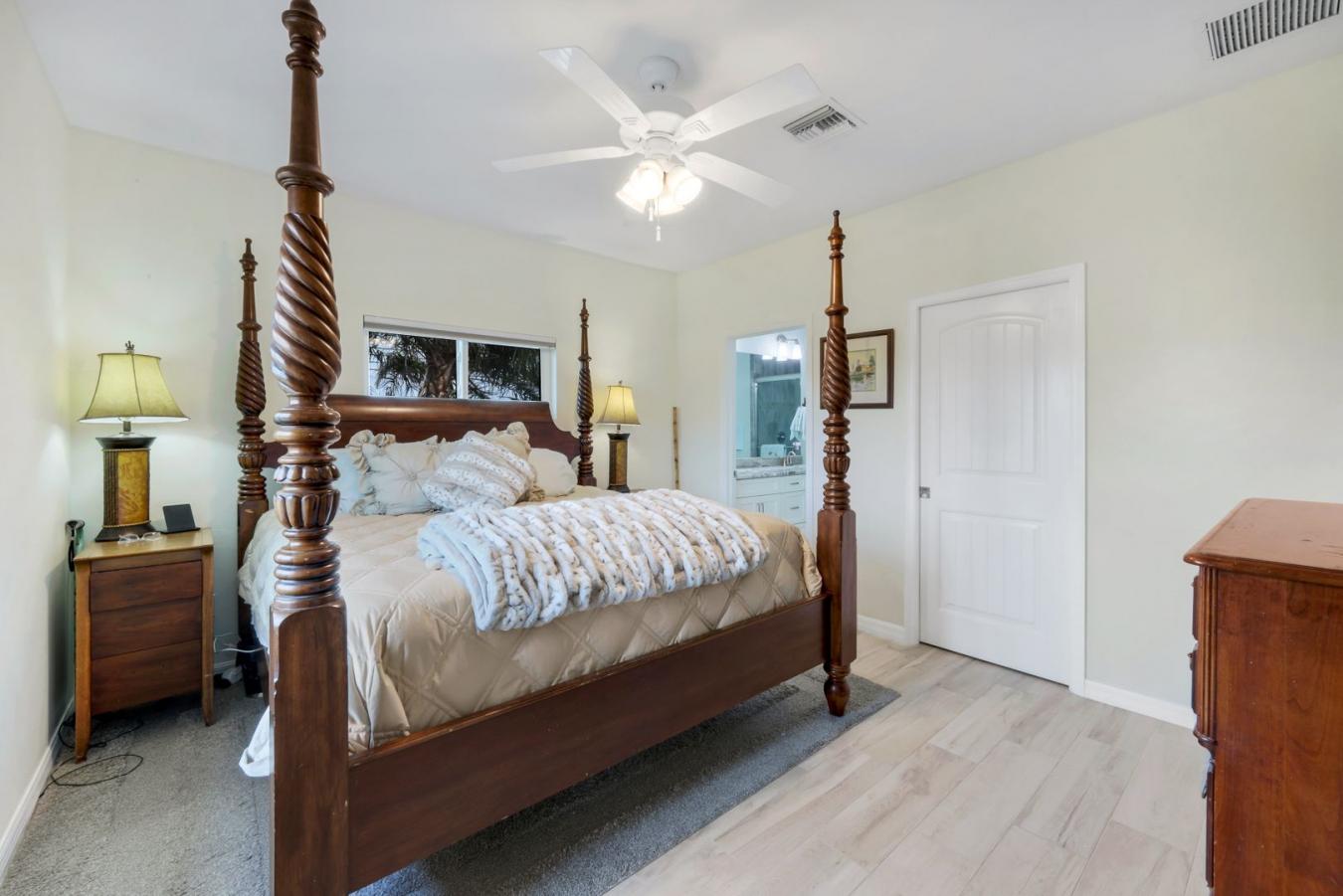 Sanibel, FL, 33957, United States, 3 Bedrooms Bedrooms, ,2 BathroomsBathrooms,Residential,For Sale,1697562