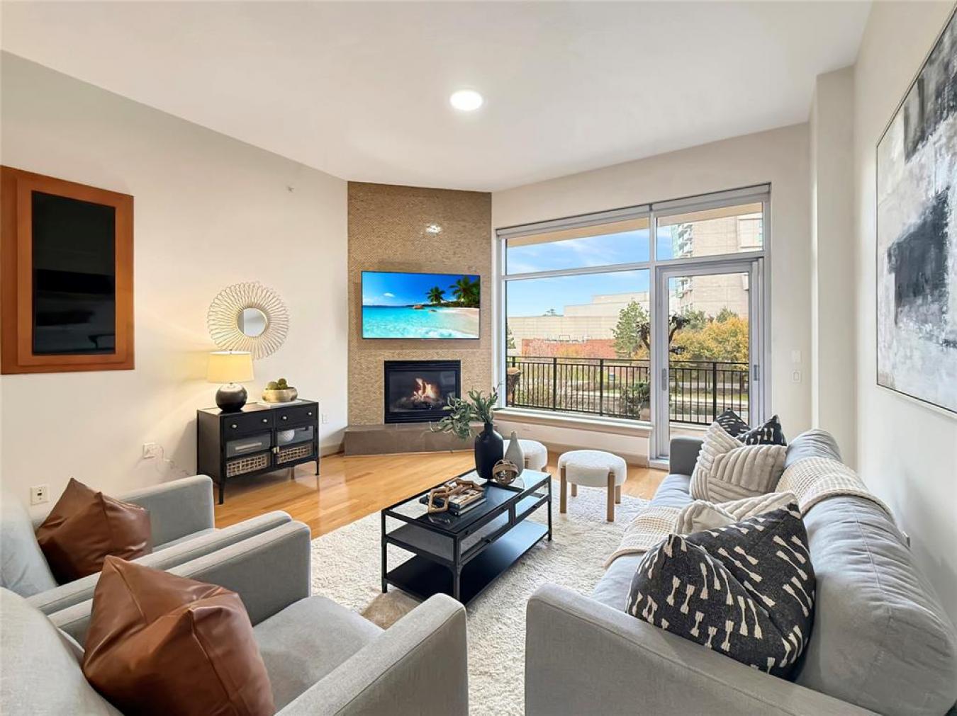 The Woodlands, TX, 77380, United States, 2 Bedrooms Bedrooms, ,2 BathroomsBathrooms,Residential,For Sale,1692287