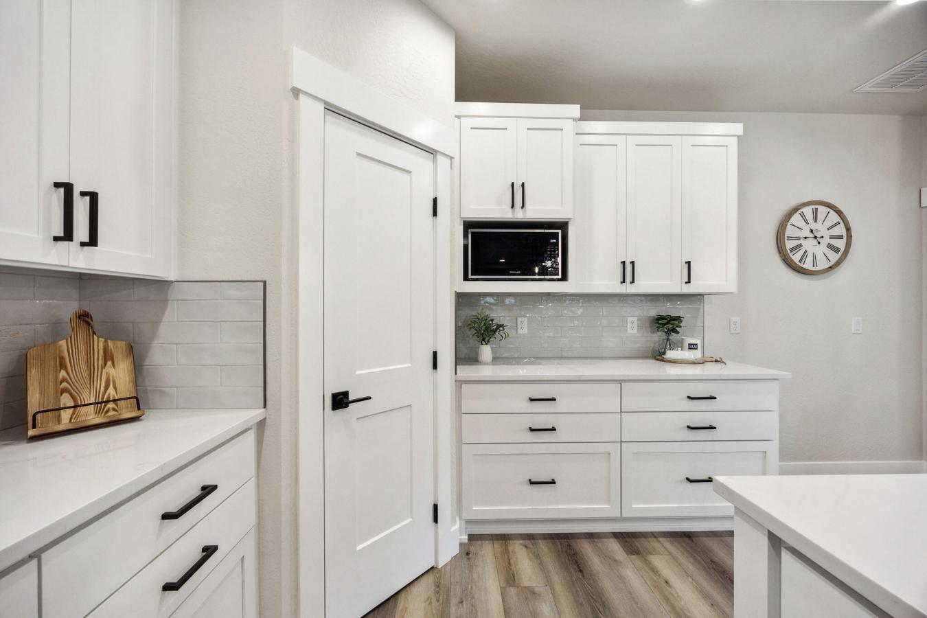 Medford, OR, 97504, United States, 4 Bedrooms Bedrooms, ,2 BathroomsBathrooms,Residential,For Sale,1692286