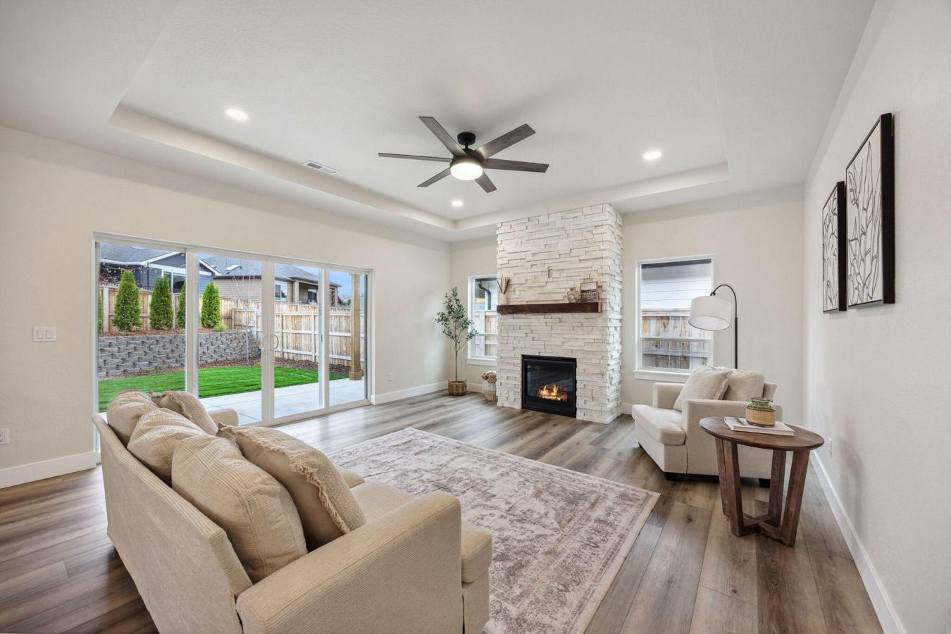 Medford, OR, 97504, United States, 4 Bedrooms Bedrooms, ,2 BathroomsBathrooms,Residential,For Sale,1692286