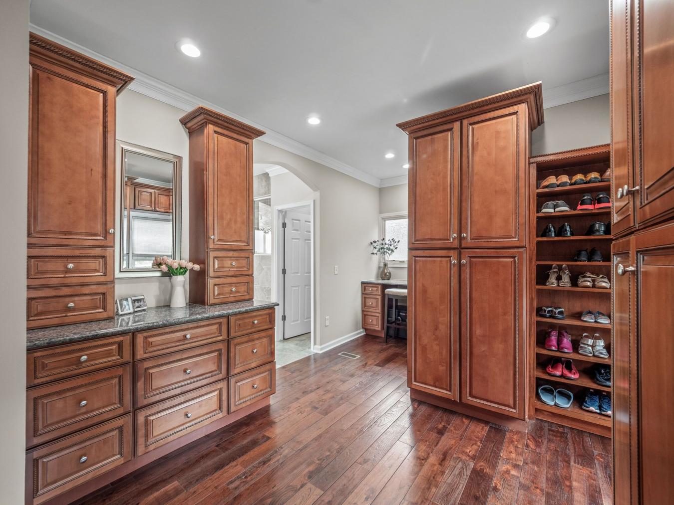 South Lyon, MI, 48178, United States, 4 Bedrooms Bedrooms, ,4 BathroomsBathrooms,Residential,For Sale,1692282