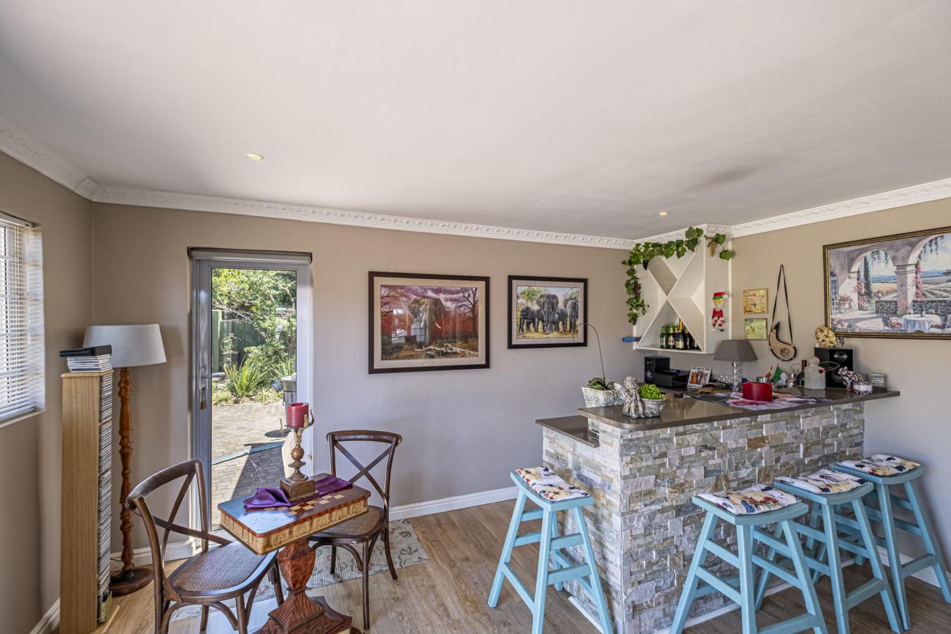 Port Elizabeth, 6070, South Africa, 5 Bedrooms Bedrooms, ,2 BathroomsBathrooms,Residential,For Sale,1692269