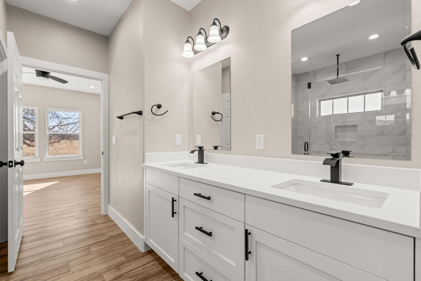 Burnet, TX, 78611, United States, 3 Bedrooms Bedrooms, ,2 BathroomsBathrooms,Residential,For Sale,1692243