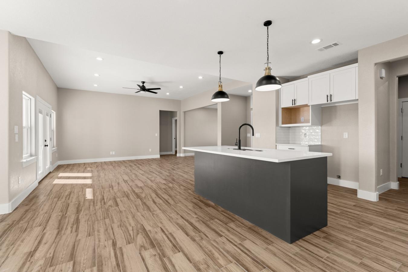 Burnet, TX, 78611, United States, 3 Bedrooms Bedrooms, ,2 BathroomsBathrooms,Residential,For Sale,1692243