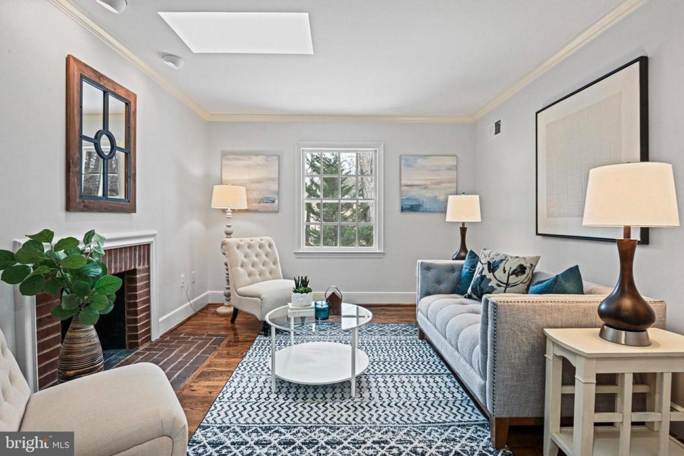 MCLEAN, VA, 22102, United States, 4 Bedrooms Bedrooms, ,4 BathroomsBathrooms,Residential,For Sale,1692233