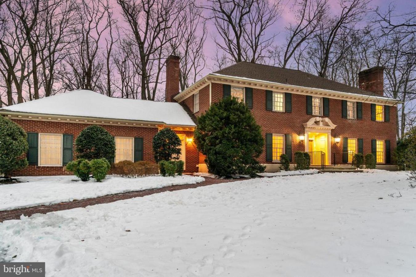 MCLEAN, VA, 22102, United States, 4 Bedrooms Bedrooms, ,4 BathroomsBathrooms,Residential,For Sale,1692233