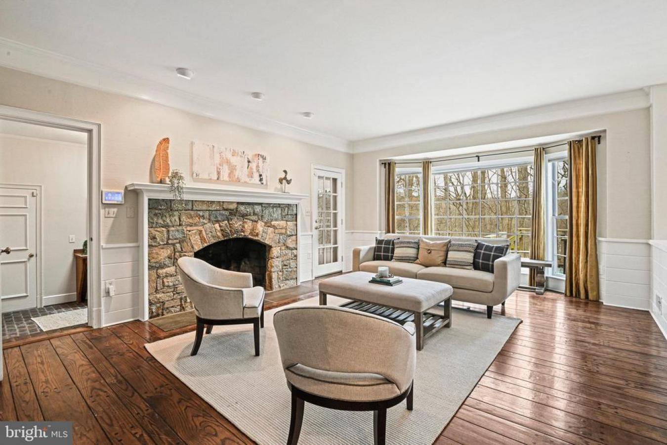 MCLEAN, VA, 22102, United States, 4 Bedrooms Bedrooms, ,4 BathroomsBathrooms,Residential,For Sale,1692233