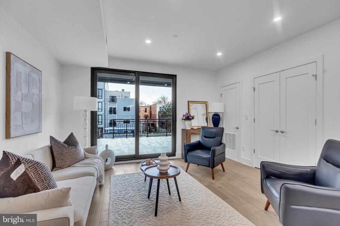 WASHINGTON, DC, 20002, United States, 4 Bedrooms Bedrooms, ,3 BathroomsBathrooms,Residential,For Sale,1692229