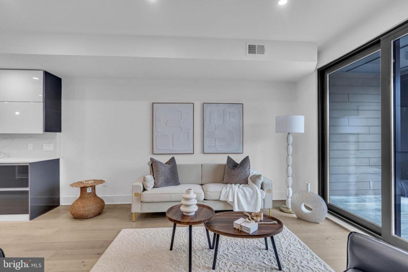 WASHINGTON, DC, 20002, United States, 4 Bedrooms Bedrooms, ,3 BathroomsBathrooms,Residential,For Sale,1692229