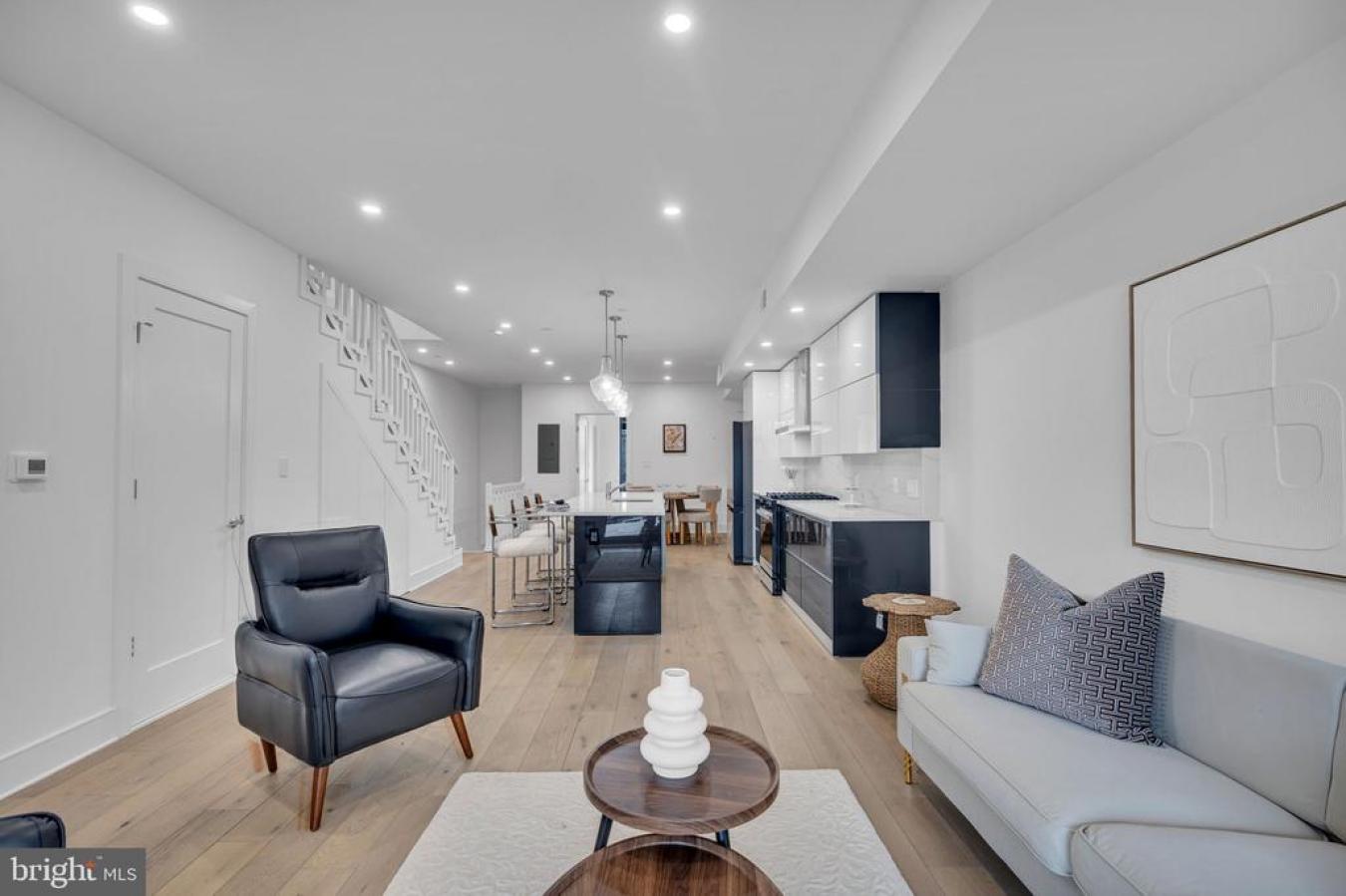 WASHINGTON, DC, 20002, United States, 4 Bedrooms Bedrooms, ,3 BathroomsBathrooms,Residential,For Sale,1692229