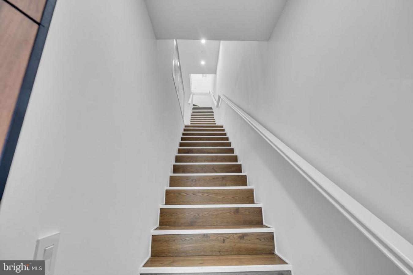 WASHINGTON, DC, 20002, United States, 4 Bedrooms Bedrooms, ,3 BathroomsBathrooms,Residential,For Sale,1692229