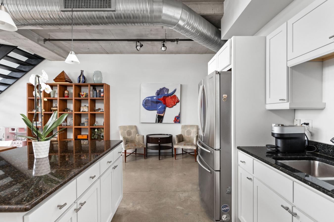 Austin, TX, 78703, United States, 3 Bedrooms Bedrooms, ,2 BathroomsBathrooms,Residential,For Sale,1697543