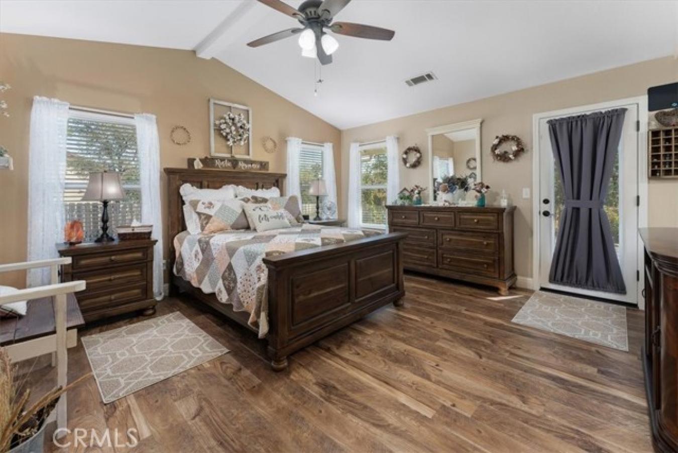 Discover your dream home nestled in a serene Sacramento River communit – image 19