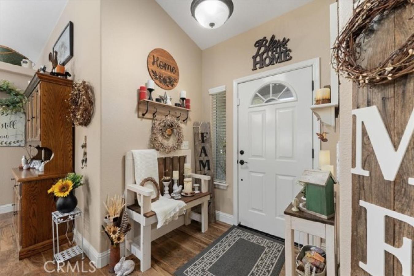 Discover your dream home nestled in a serene Sacramento River communit – image 8