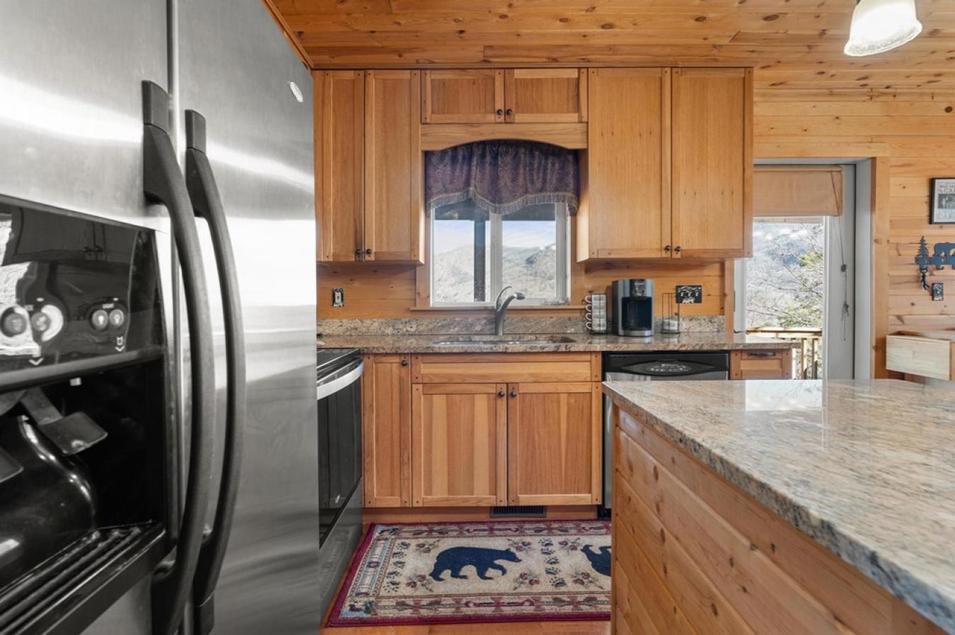 Franklin, NC, 28734, United States, 3 Bedrooms Bedrooms, ,3 BathroomsBathrooms,Residential,For Sale,1697508