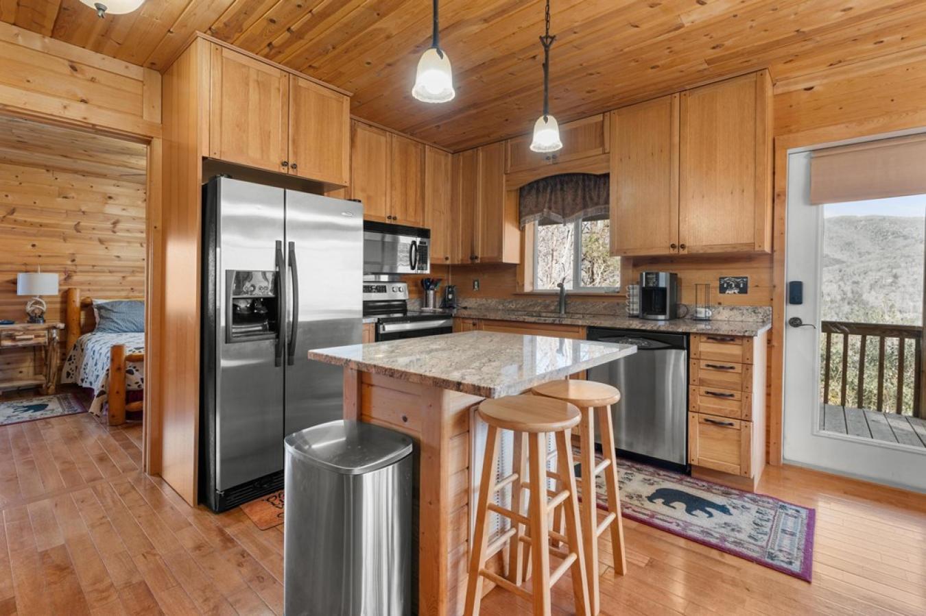 Franklin, NC, 28734, United States, 3 Bedrooms Bedrooms, ,3 BathroomsBathrooms,Residential,For Sale,1697508