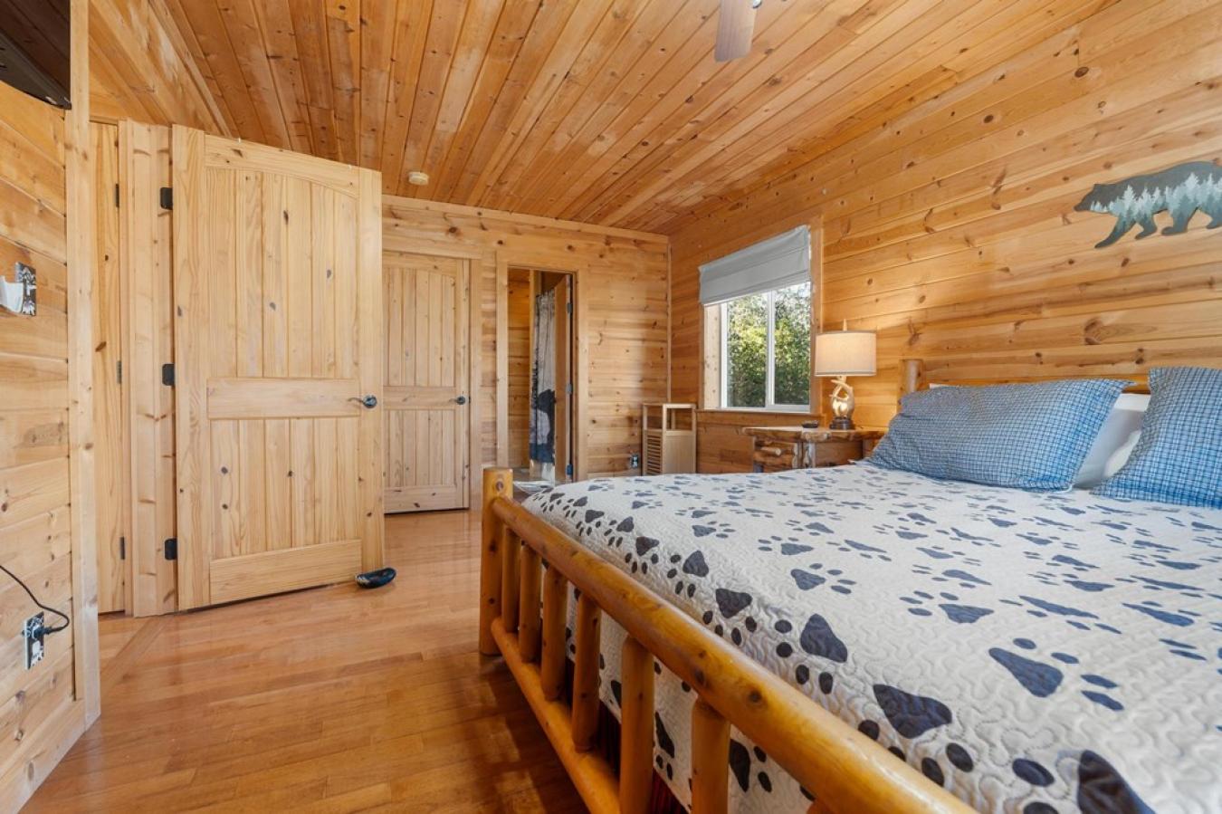 Franklin, NC, 28734, United States, 3 Bedrooms Bedrooms, ,3 BathroomsBathrooms,Residential,For Sale,1697508