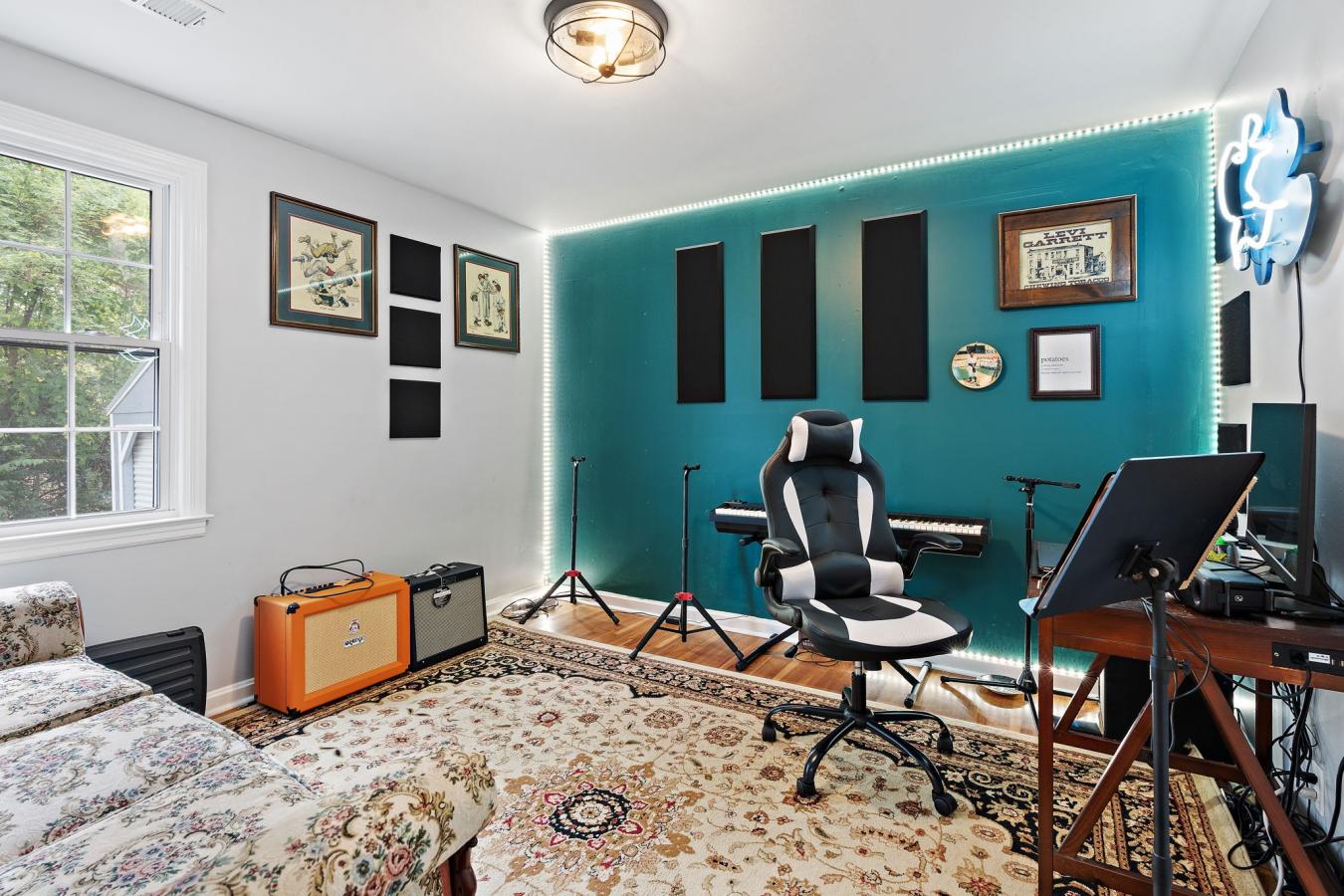 Nashville, TN, 37214, United States, 6 Bedrooms Bedrooms, ,4 BathroomsBathrooms,Residential,For Sale,1697495