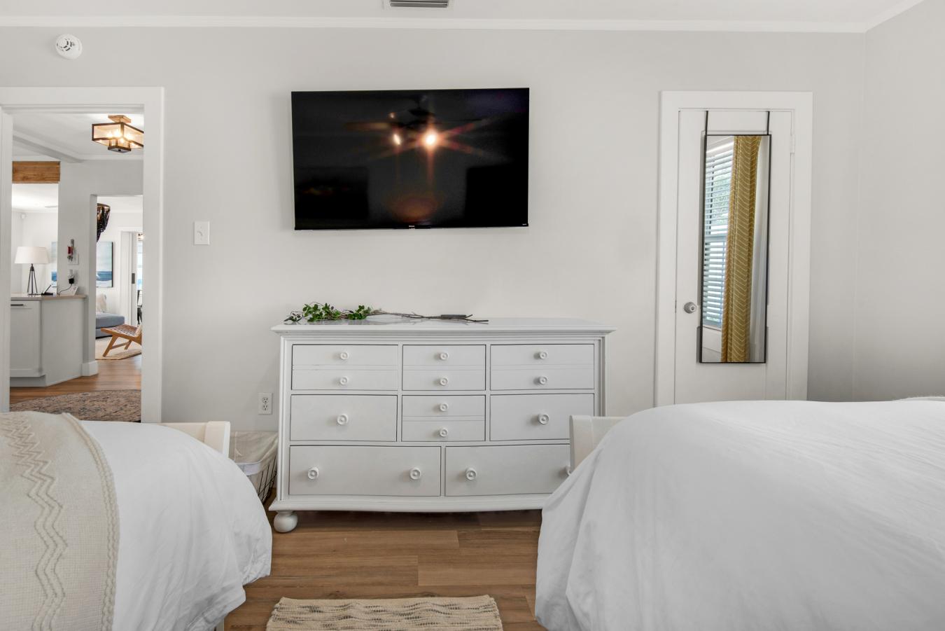 Panama City Beach, FL, 32407, United States, 4 Bedrooms Bedrooms, ,4 BathroomsBathrooms,Residential,For Sale,1697493