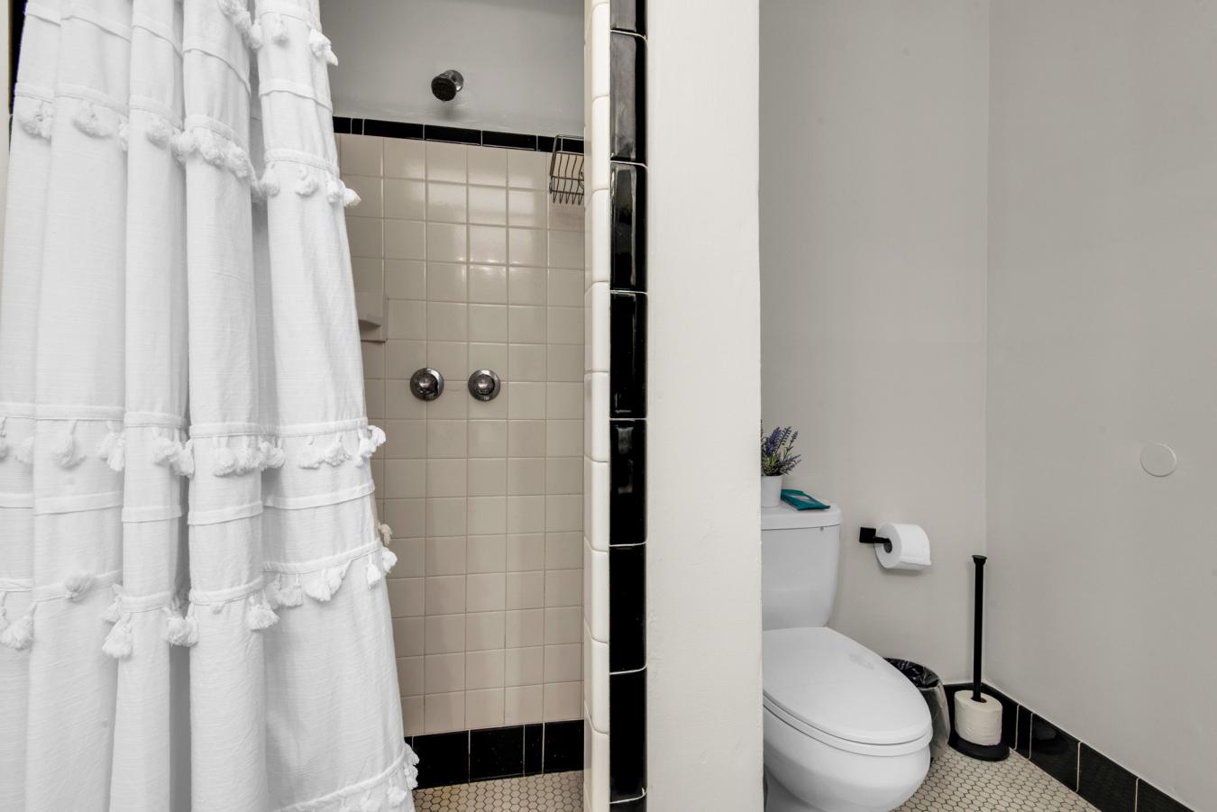 Panama City Beach, FL, 32407, United States, 4 Bedrooms Bedrooms, ,4 BathroomsBathrooms,Residential,For Sale,1697493