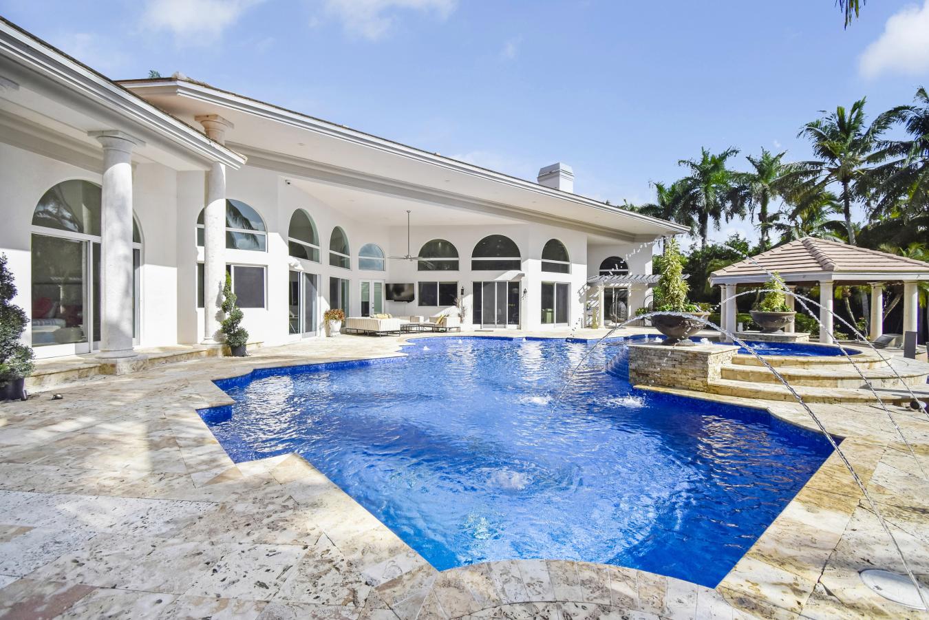 Weston, Florida, 33331, United States, 6 Bedrooms Bedrooms, ,8 BathroomsBathrooms,Residential,For Sale,1934144