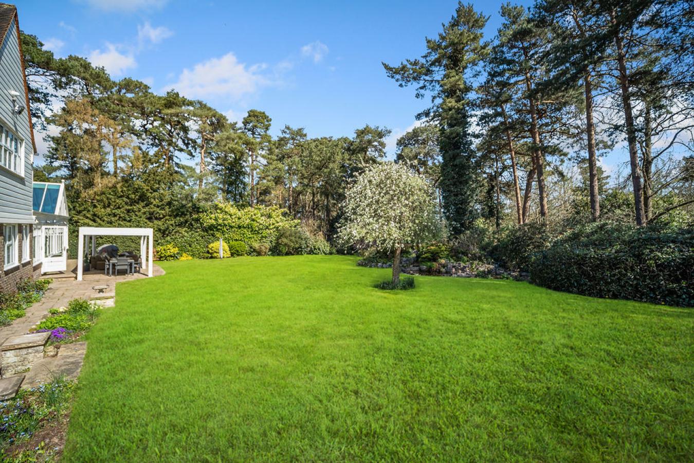 Croydon, Surrey, CR0 5HS, United Kingdom, 5 Bedrooms Bedrooms, ,3 BathroomsBathrooms,Residential,For Sale,1962132