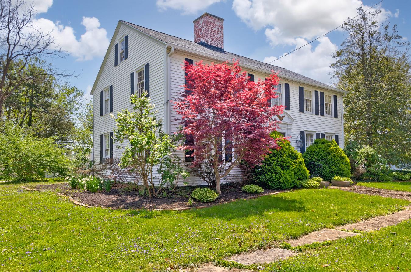 525 1st Avenue, Gallipolis, Ohio, 45631, United States, 5 Bedrooms Bedrooms, ,4 BathroomsBathrooms,Residential,For Sale,525 1st Avenue,1081286