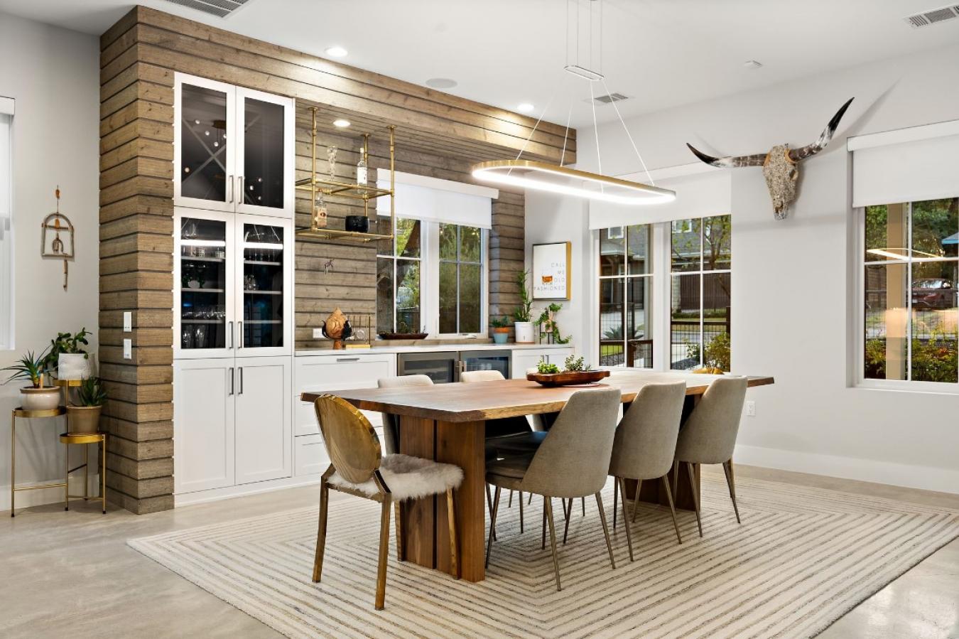 Austin, TX, 78704, United States, 4 Bedrooms Bedrooms, ,3 BathroomsBathrooms,Residential,For Sale,1697440