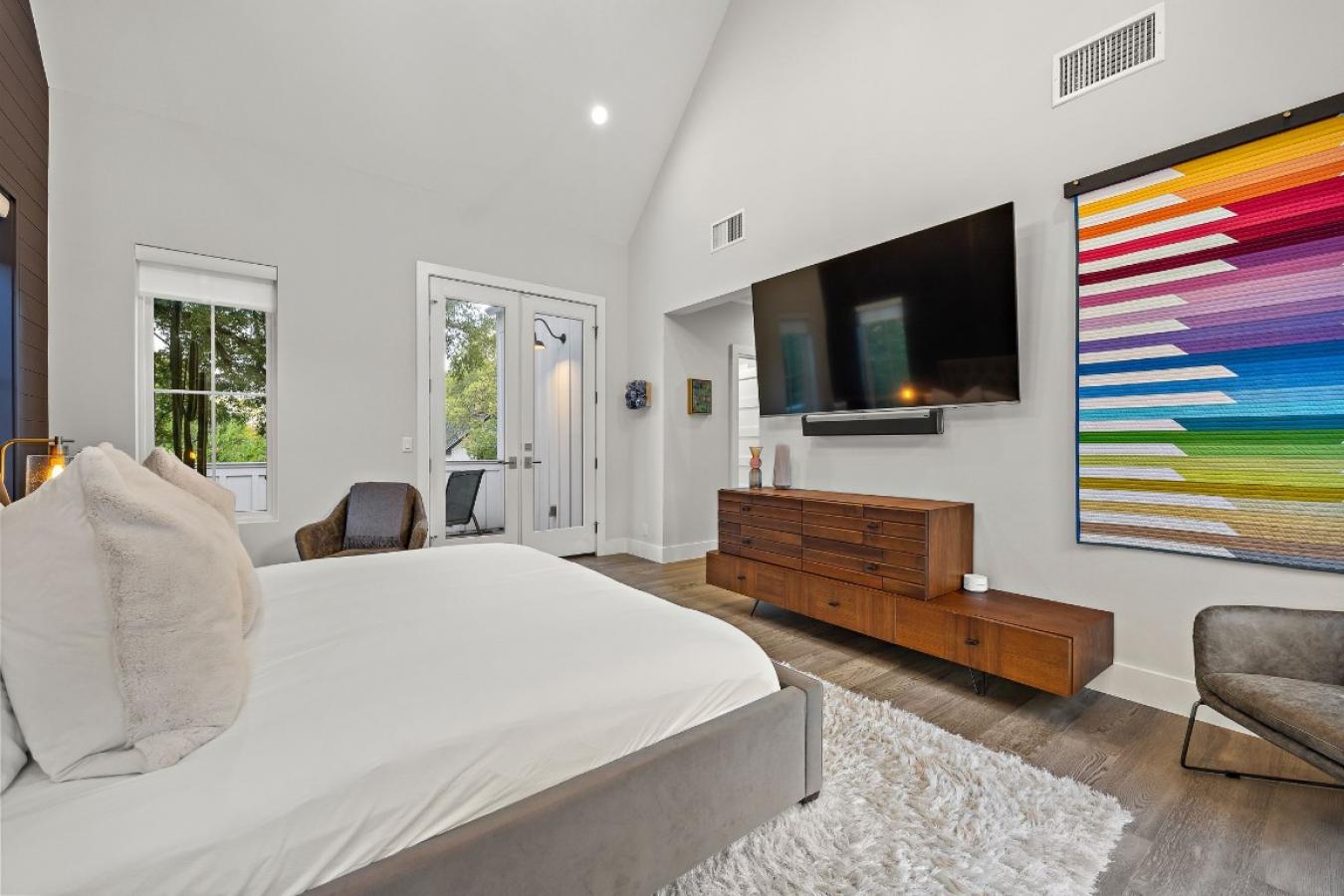 Austin, TX, 78704, United States, 4 Bedrooms Bedrooms, ,3 BathroomsBathrooms,Residential,For Sale,1697440