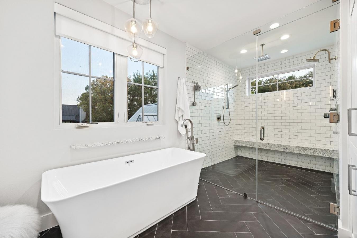 Austin, TX, 78704, United States, 4 Bedrooms Bedrooms, ,3 BathroomsBathrooms,Residential,For Sale,1697440