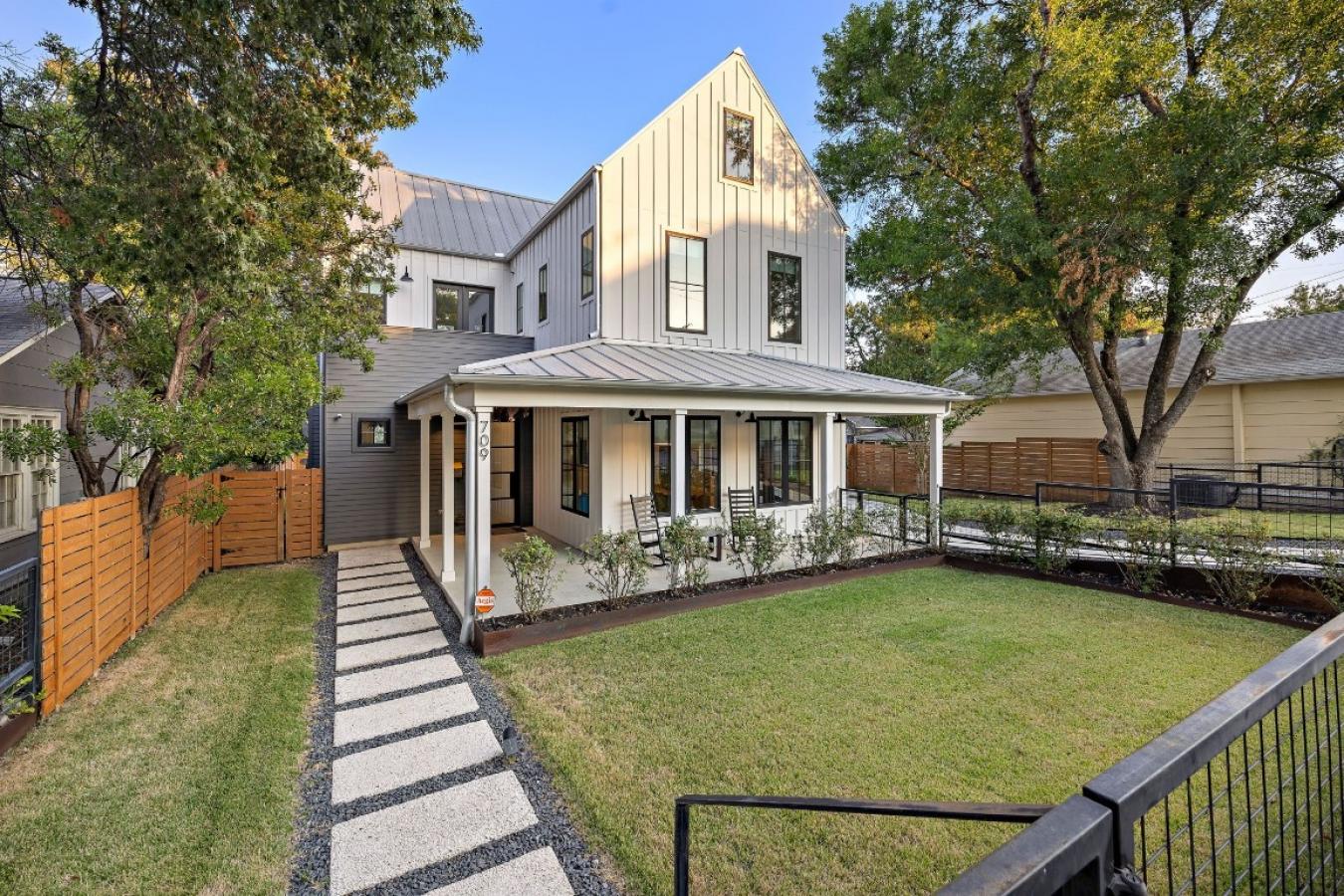 Austin, TX, 78704, United States, 4 Bedrooms Bedrooms, ,3 BathroomsBathrooms,Residential,For Sale,1697440