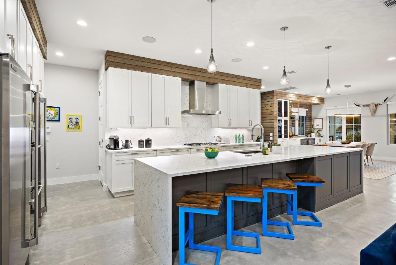 Austin, TX, 78704, United States, 4 Bedrooms Bedrooms, ,3 BathroomsBathrooms,Residential,For Sale,1697440