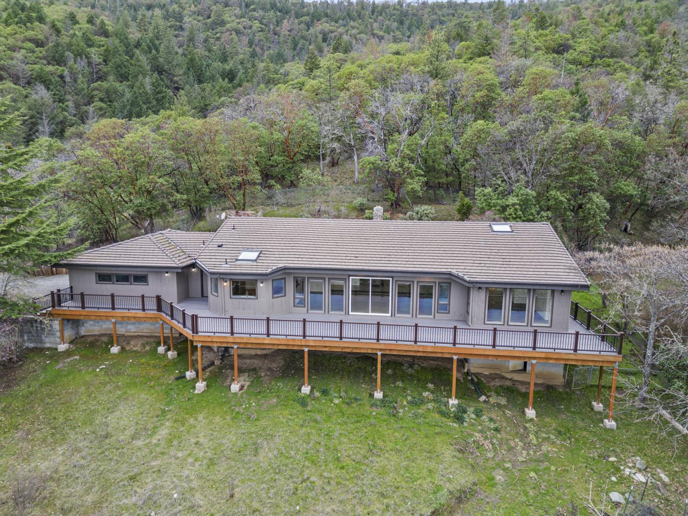 Jacksonville, OR, 97530, United States, 3 Bedrooms Bedrooms, ,2 BathroomsBathrooms,Residential,For Sale,1697438