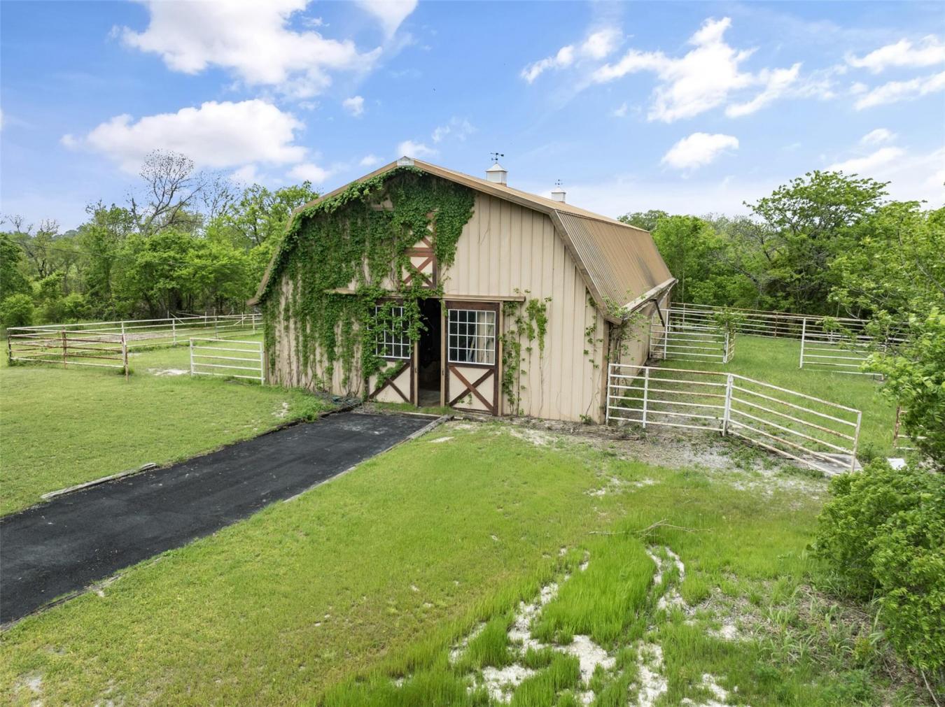 Van Alstyne, Grayson, 75495, United States, 4 Bedrooms Bedrooms, ,3 BathroomsBathrooms,Residential,For Sale,1811716